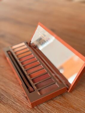 Naked heat Eyeshadow Palette - Urban Decay